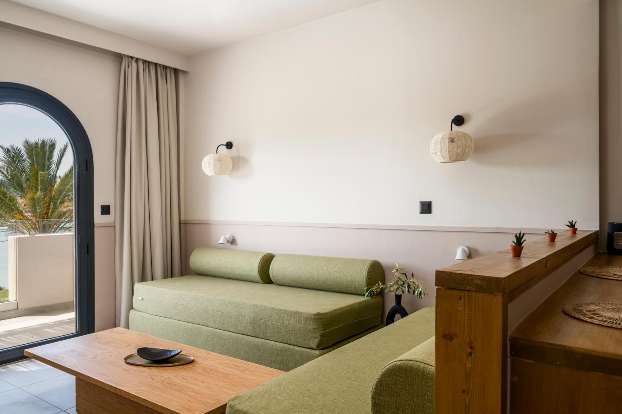 Loadstar Rooms & Suites كونتوكالي المظهر الخارجي الصورة